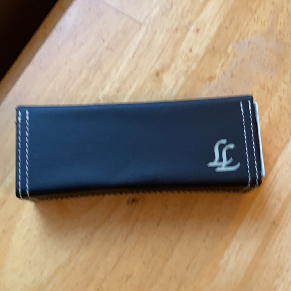 Lisa Loeb eyeglass case pre-owned